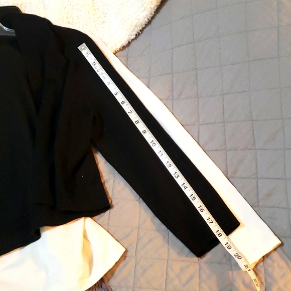 Calvin Klein Cropped Black Cardigan Size M - Picture 6 of 6